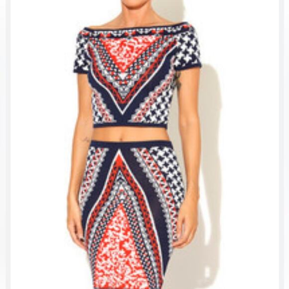 Jealous Tomato Navy, Red and White Contemporary Knit Sweater Crop, EUC, Medium - Picture 2 of 9